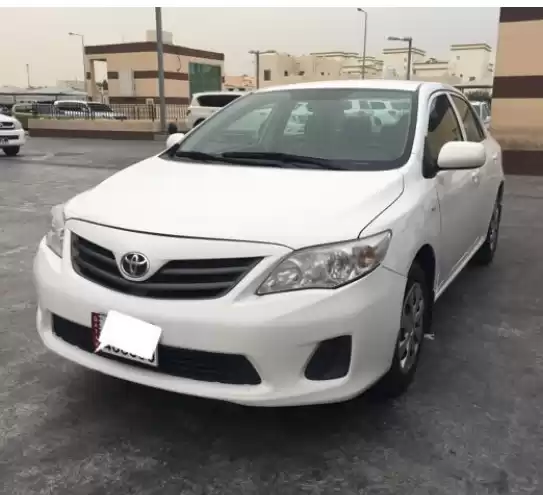 استفاده شده Toyota Corolla برای فروش که در دوحه #5602 - 1  image 